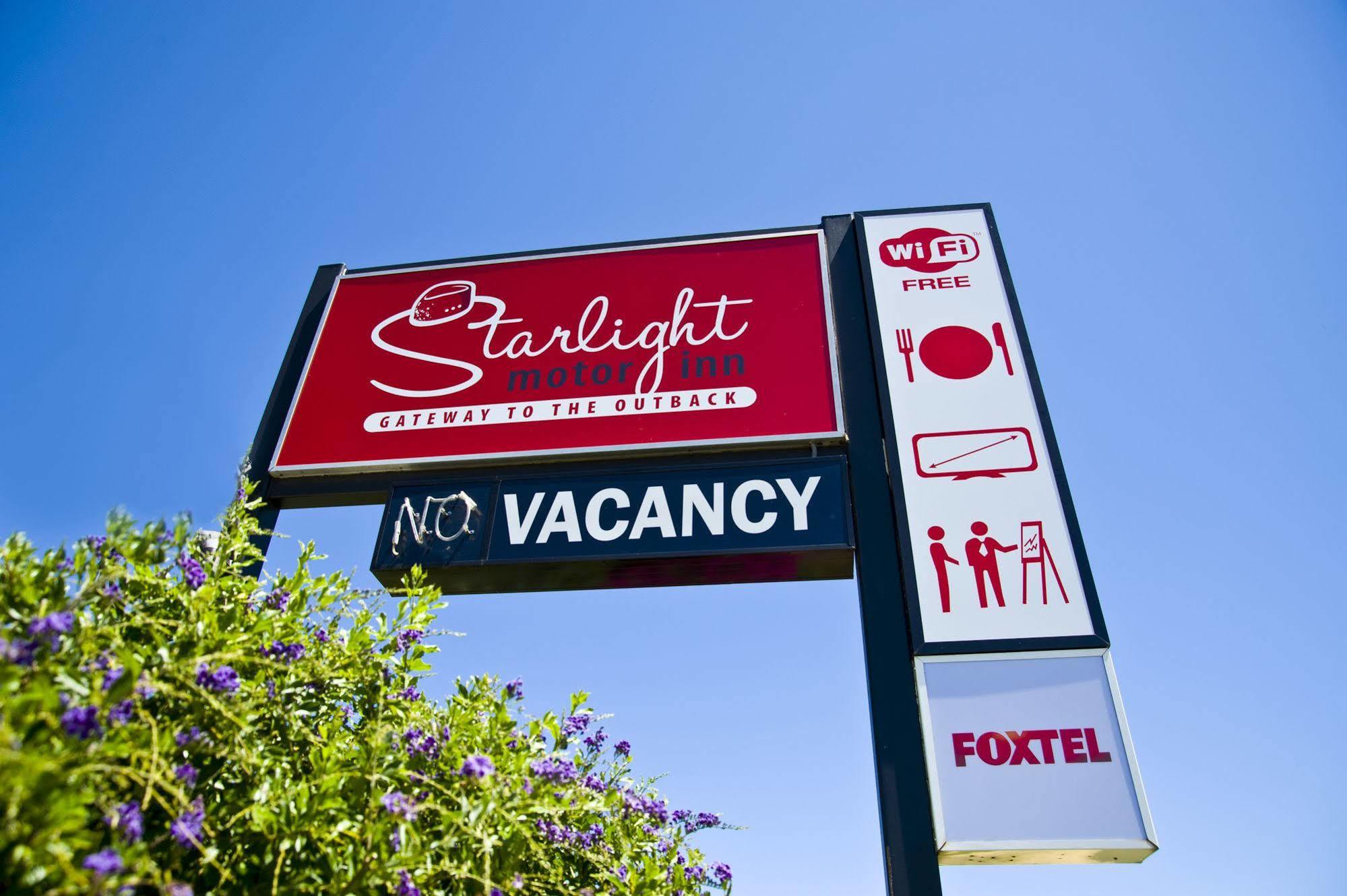 Starlight Motor Inn Рома Екстер'єр фото